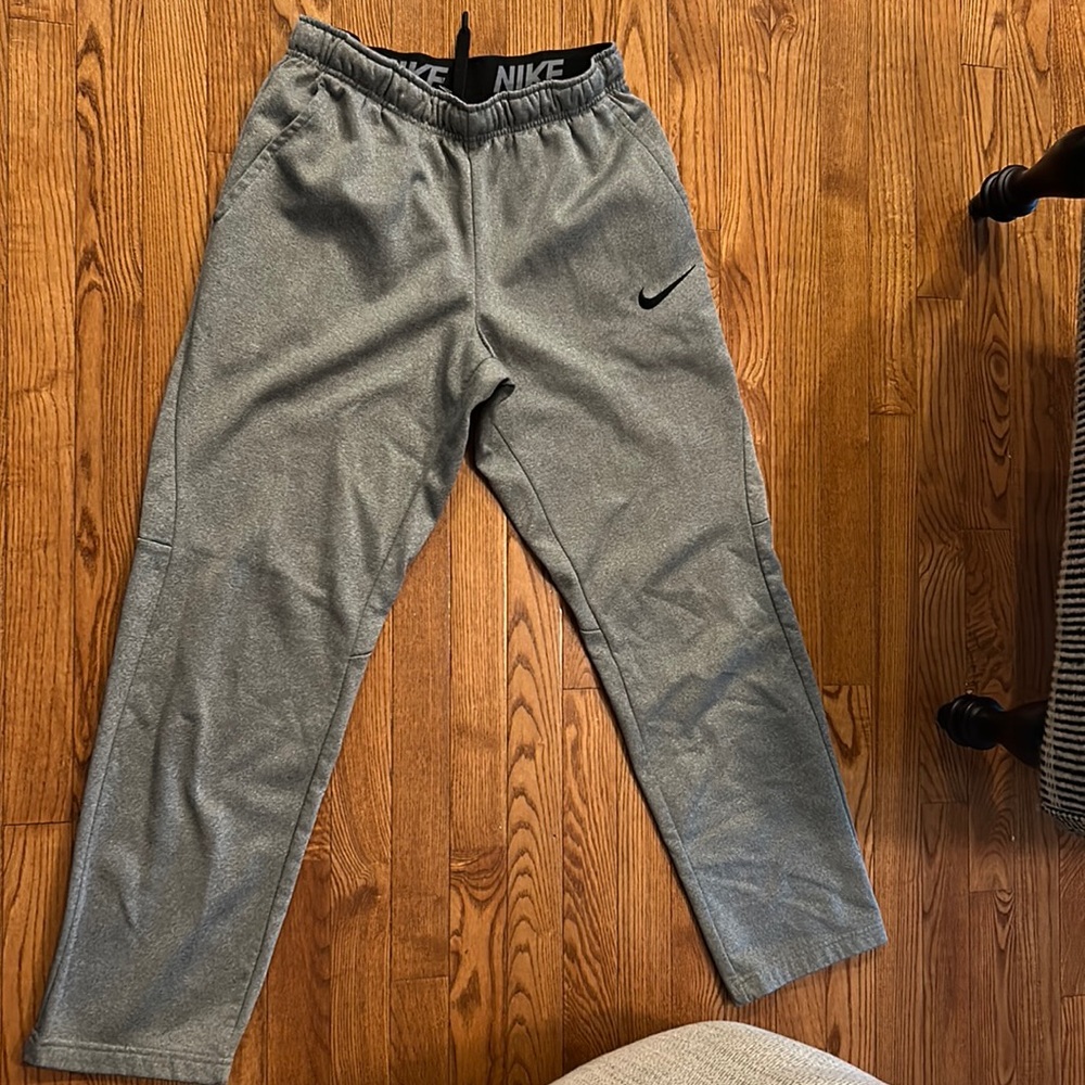 Nike unisex Dri-Fit sweatpants size small